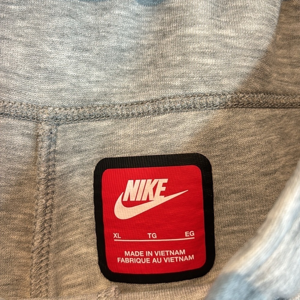NIKE Unisex Kids Tech Fleece Sweatpants Heathered grey/black size XL - Picture 7 of 12